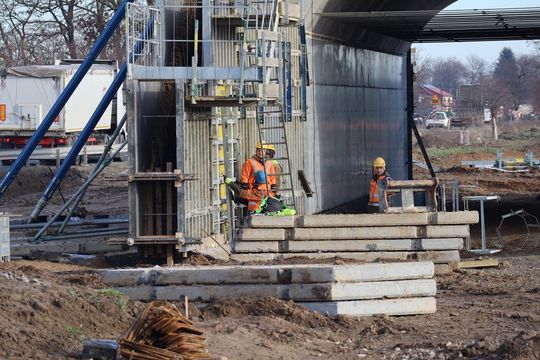 Budowa S17 koło Zamościa nabiera tempa. Sprawdziliśmy postępy prac [ZDJĘCIA]
