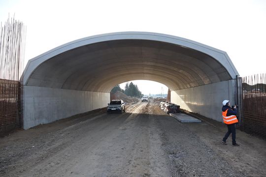 Budowa S17 koło Zamościa nabiera tempa. Sprawdziliśmy postępy prac [ZDJĘCIA]