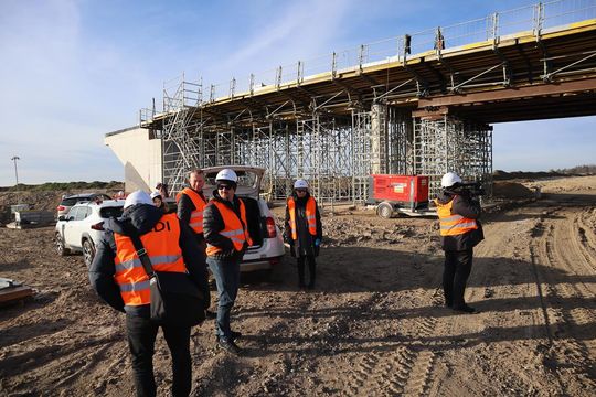 Budowa S17 koło Zamościa nabiera tempa. Sprawdziliśmy postępy prac [ZDJĘCIA]