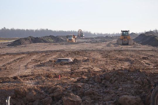 Budowa S17 koło Zamościa nabiera tempa. Sprawdziliśmy postępy prac [ZDJĘCIA]