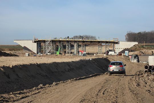Budowa S17 koło Zamościa nabiera tempa. Sprawdziliśmy postępy prac [ZDJĘCIA]