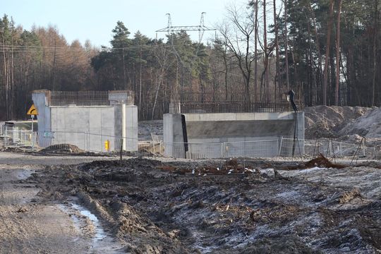 Budowa S17 koło Zamościa nabiera tempa. Sprawdziliśmy postępy prac [ZDJĘCIA]