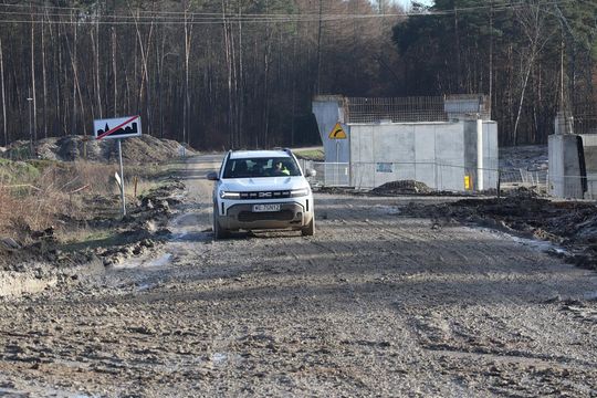 Budowa S17 koło Zamościa nabiera tempa. Sprawdziliśmy postępy prac [ZDJĘCIA]