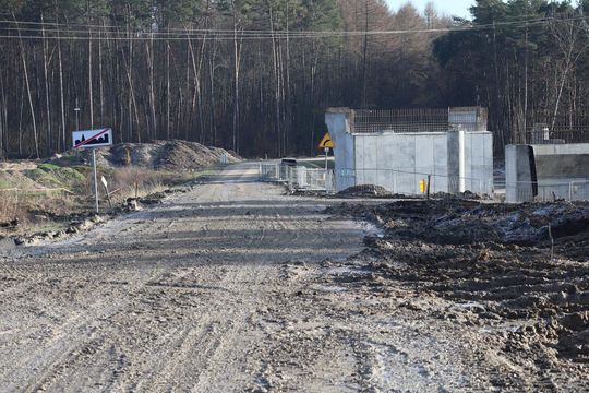 Budowa S17 koło Zamościa nabiera tempa. Sprawdziliśmy postępy prac [ZDJĘCIA]