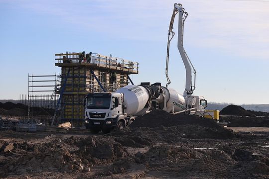 Budowa S17 koło Zamościa nabiera tempa. Sprawdziliśmy postępy prac [ZDJĘCIA]