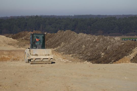 Budowa S17 koło Zamościa nabiera tempa. Sprawdziliśmy postępy prac [ZDJĘCIA]