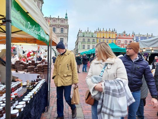 Jarmark świąteczny w Zamościu. Zobacz co mają wystawcy [ZDJĘCIA cz. 1]