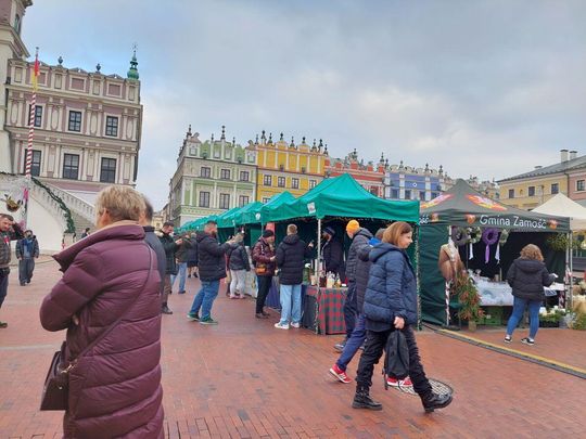 Jarmark świąteczny w Zamościu. Zobacz co mają wystawcy [ZDJĘCIA cz. 1]