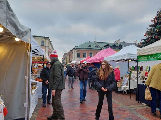 Jarmark świąteczny w Zamościu. Zobacz co mają wystawcy [ZDJĘCIA cz. 1]