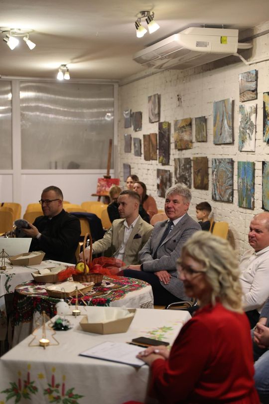 Tomaszów Lubelski: Zespół "Roztocze" podzielił się opłatkiem [ZDJĘCIA]