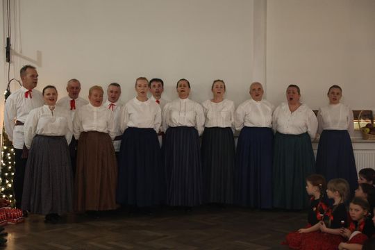 Tomaszów Lubelski: Zespół "Roztocze" podzielił się opłatkiem [ZDJĘCIA]