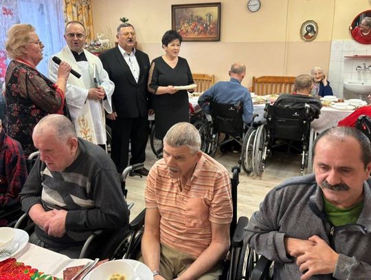 Wigilia mieszkańców Domu Pomocy Społecznej w Tyszowcach [GALERIA ZDJĘĆ]