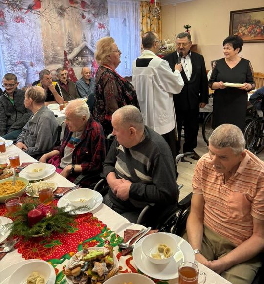 Wigilia mieszkańców Domu Pomocy Społecznej w Tyszowcach [GALERIA ZDJĘĆ]