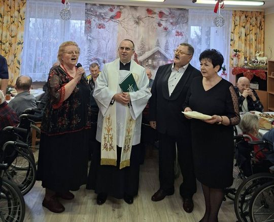 Wigilia mieszkańców Domu Pomocy Społecznej w Tyszowcach [GALERIA ZDJĘĆ]