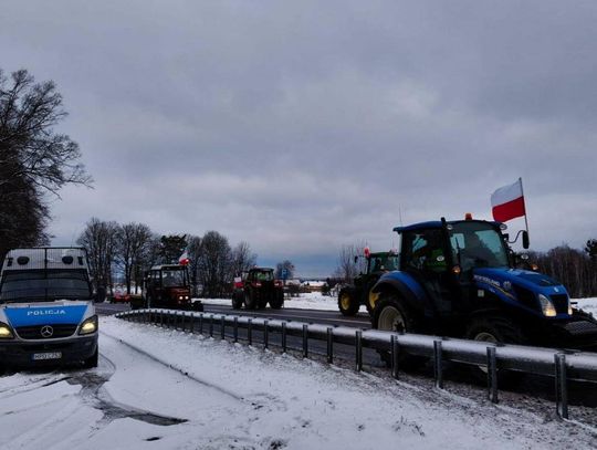 Protest rolników na DK 17 [ZDJĘCIA]