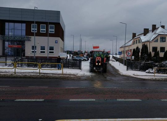 Protest rolników na DK 17 [ZDJĘCIA]