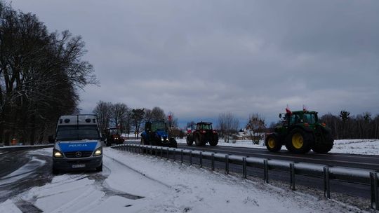 Protest rolników na DK 17 [ZDJĘCIA]