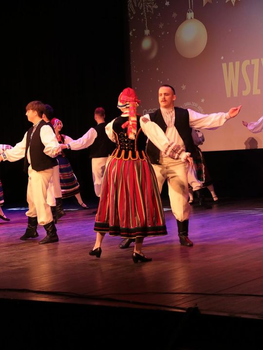 Koncert świąteczny w Hrubieszowskim Domu Kultury - zdjęcia