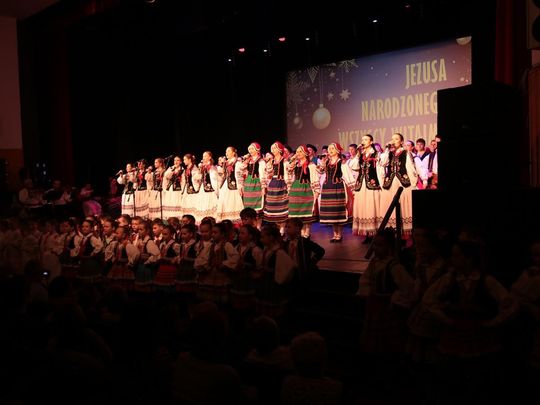 Koncert świąteczny w Hrubieszowskim Domu Kultury - zdjęcia