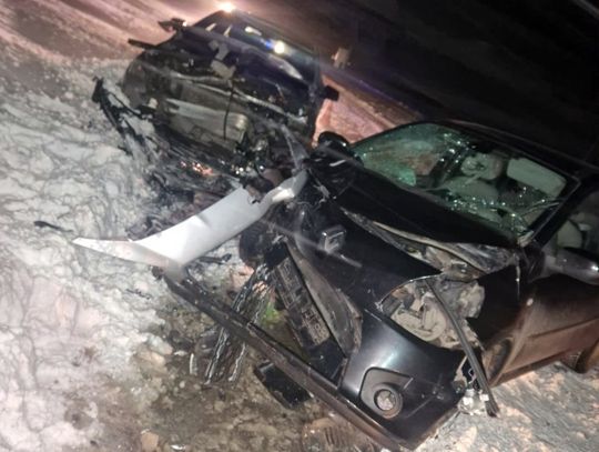 Czołówka dwóch osobówek w Białowoli [ZDJĘCIA]