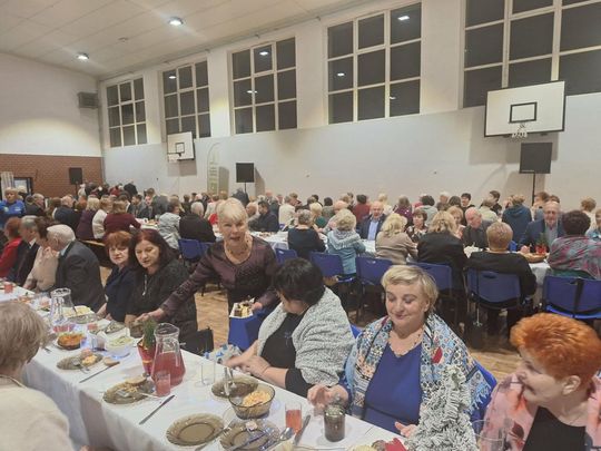 Spotkanie opłatkowe tomaszowskich seniorów [ZDJĘCIA]