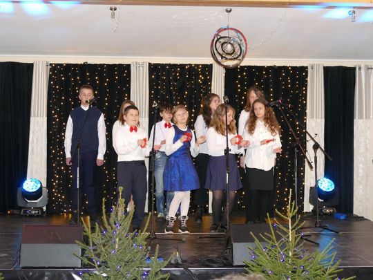 Nielisz: XV Sąsiedzki Przegląd Kolęd, Pastorałek i Pieśni Bożonarodzeniowych [ZDJĘCIA]