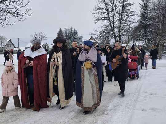 Orszak Trzech Króli i Gminny Przegląd Kolęd w Jarczowie [ZDJĘCIA]