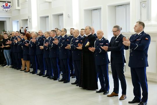 109 nowych policjantów. Będą pracować m.in. w Zamościu, Tomaszowie i Hrubieszowie [ZDJĘCIA]