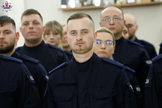 109 nowych policjantów. Będą pracować m.in. w Zamościu, Tomaszowie i Hrubieszowie [ZDJĘCIA]