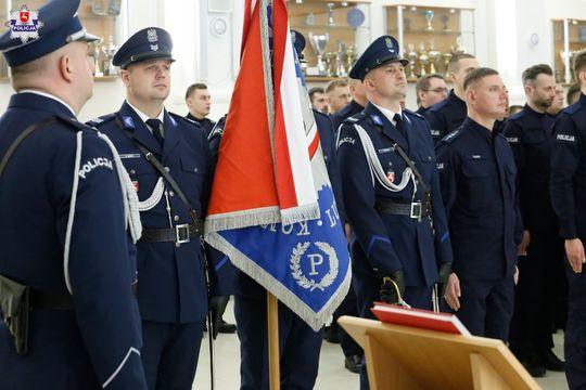 109 nowych policjantów. Będą pracować m.in. w Zamościu, Tomaszowie i Hrubieszowie [ZDJĘCIA]
