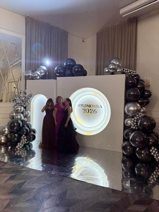 I Społeczne LO w Zamościu - studniówka 2026 - zdjęcia I Społeczne LO w Zamościu - studniówka 2026 - zdjęcia