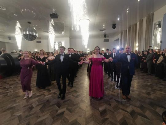 I Społeczne LO w Zamościu - studniówka 2026 - zdjęcia