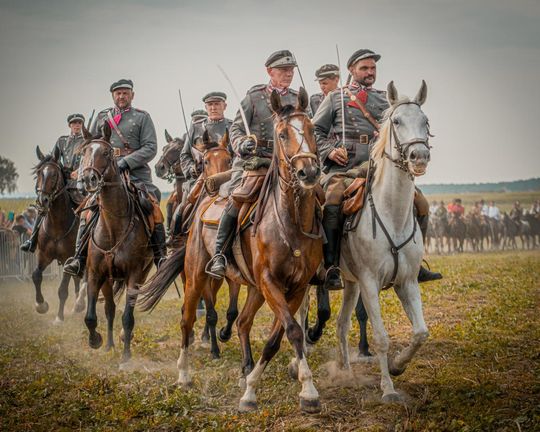 Rekonstrukcja Bitwy pod Komarowem 2025 - galeria zdjęć