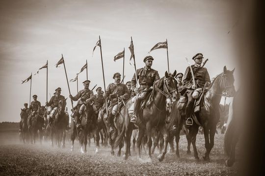 Rekonstrukcja Bitwy pod Komarowem 2025 - galeria zdjęć