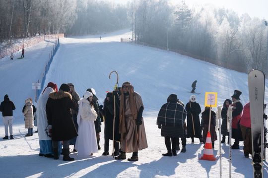 Biała Góra: Konkurs na zjazd na byle czym. Co to były za machiny! [ZDJĘCIA]