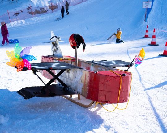 Biała Góra: Konkurs na zjazd na byle czym. Co to były za machiny! [ZDJĘCIA]