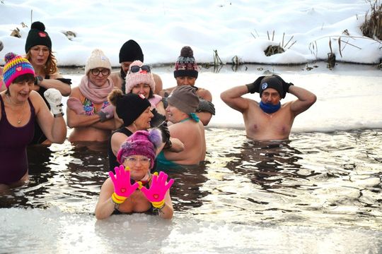 Morsy spod Młyna morsowali dla WOŚP [ZDJĘCIA]