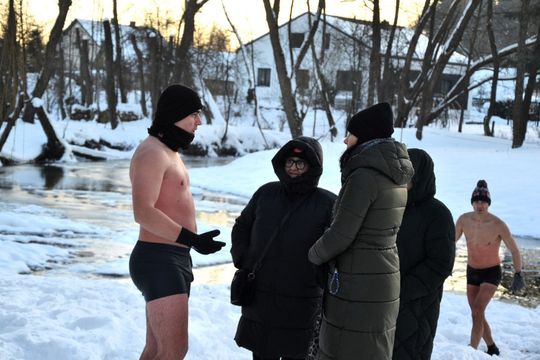 Morsy spod Młyna morsowali dla WOŚP [ZDJĘCIA]