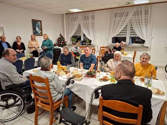 Spotkanie opłatkowe w DPS w Tyszowcach zorganizowane przez Stowarzyszenie "Samarytanin" [ZDJĘCIA]