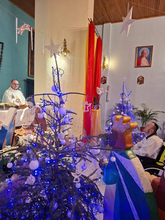 Spotkanie opłatkowe w DPS w Tyszowcach zorganizowane przez Stowarzyszenie "Samarytanin" [ZDJĘCIA]