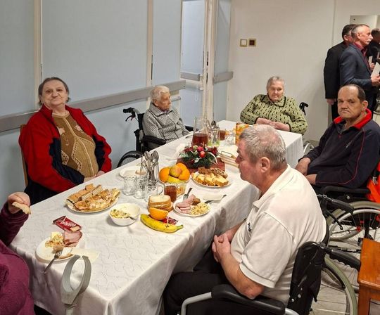 Spotkanie opłatkowe w DPS w Tyszowcach zorganizowane przez Stowarzyszenie "Samarytanin" [ZDJĘCIA]