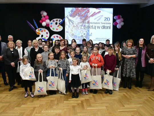 Biłgoraj: 20-lecie "Tęczowej Malarni"