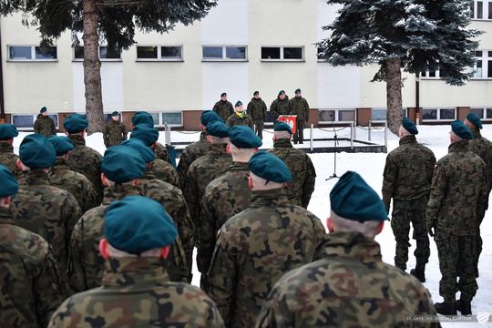 Zamość: Ochotnicy Dobrowolnej Zasadniczej Służby Wojskowej odebrali broń [ZDJĘCIA]