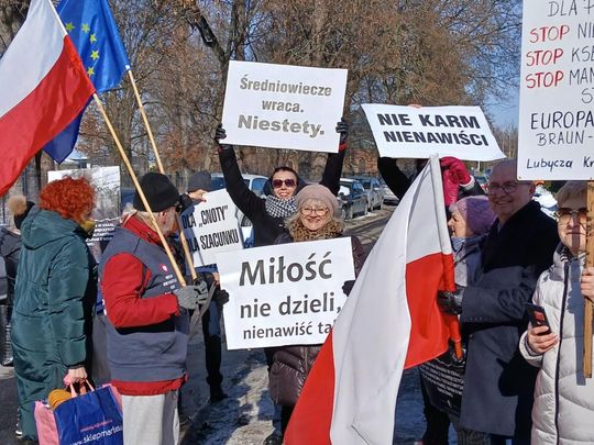 Pikieta "Stop nienawiści" w Zamościu - galeria zdjęć