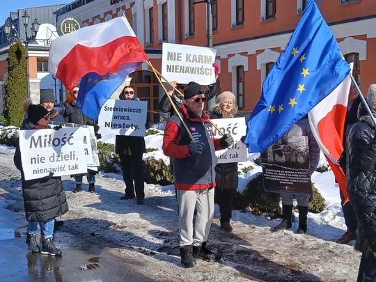 Pikieta "Stop nienawiści" w Zamościu - galeria zdjęć