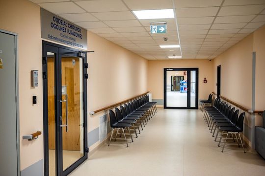 Co za zmiana! Tak wyglądają nowe pomieszczenia w szpitalu w Tomaszowie Lub. [ZDJĘCIA]