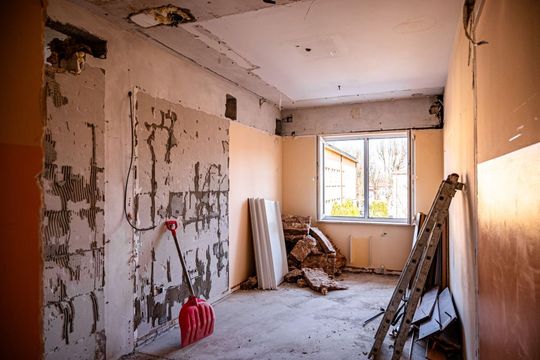 Tomaszów Lub.: Zaczęła się przebudowa starej części szpitala powiatowego [ZDJĘCIA]