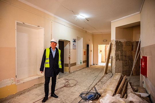 Tomaszów Lub.: Zaczęła się przebudowa starej części szpitala powiatowego [ZDJĘCIA]