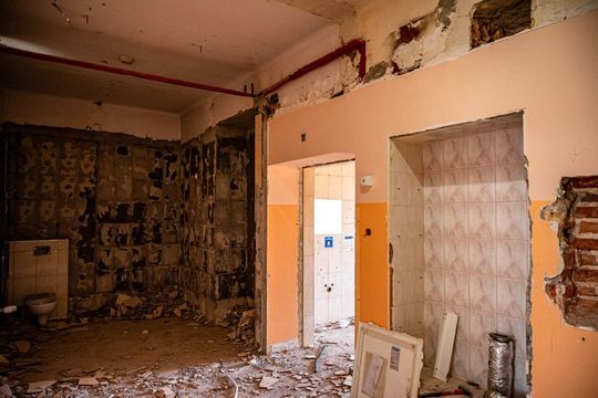 Tomaszów Lub.: Zaczęła się przebudowa starej części szpitala powiatowego [ZDJĘCIA]