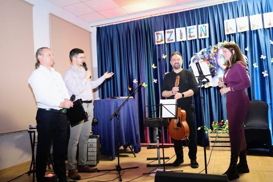 „Chwile wytchnienia na wysokim obcasie”, czyli Gminny Dzień Kobiet w Łaszczowie [ZDJĘCIA]